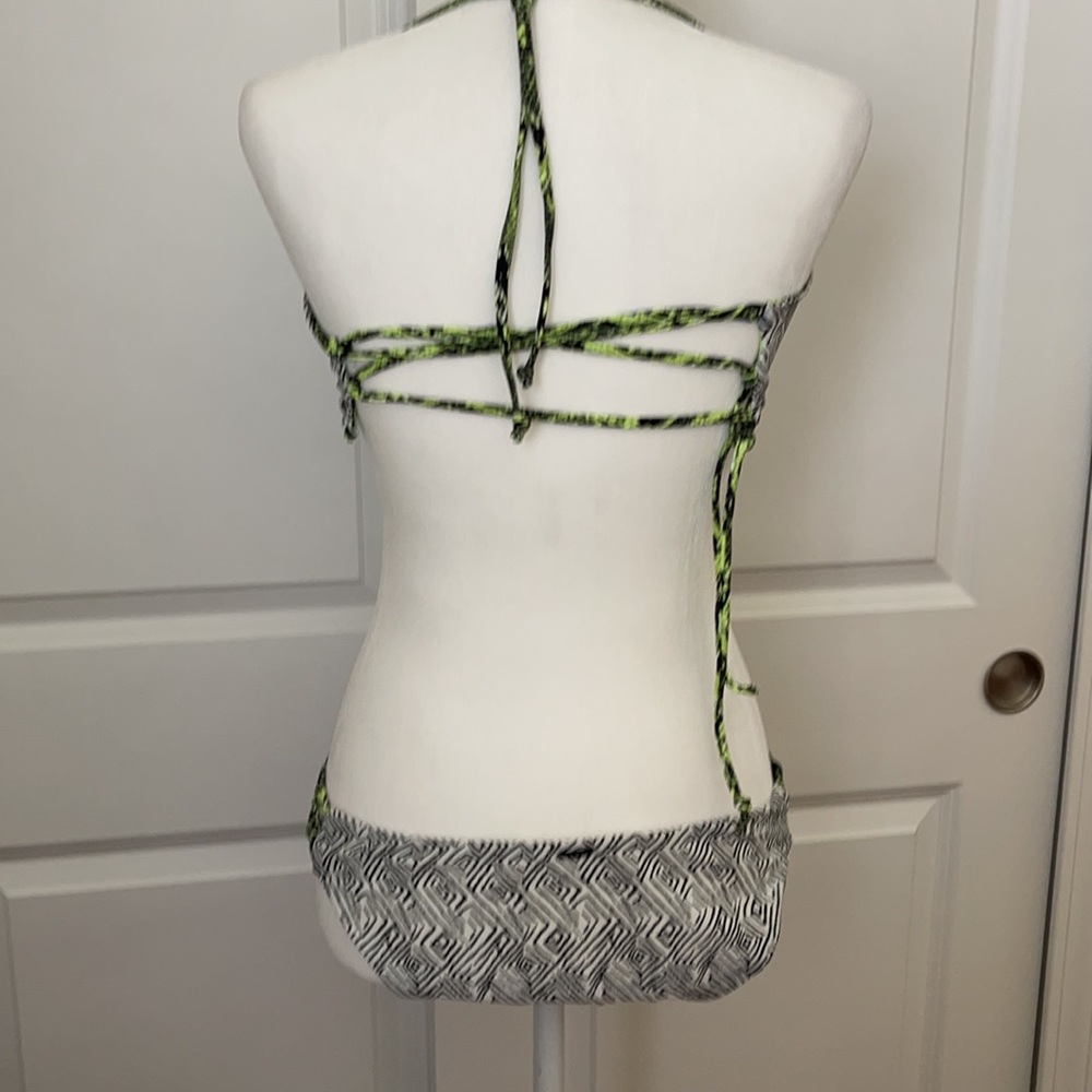 Reversible Valcom bikini - Picture 3 of 5